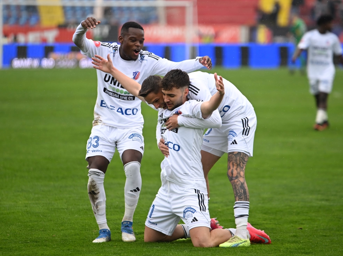 Zoran Mitrov, în meciul cu Farul, Încheiat 4-3. Foto: Sportpictures