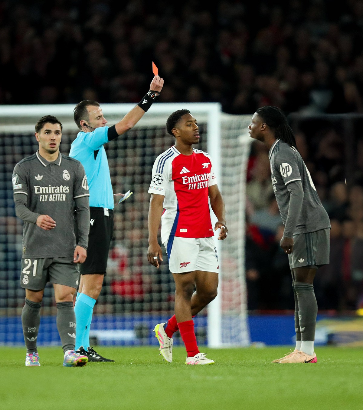 Ancelotti, „brutal” Nici măcar nu l-a privit în ochi pe Camavinga, după  eliminarea  din meciul cu Arsenal