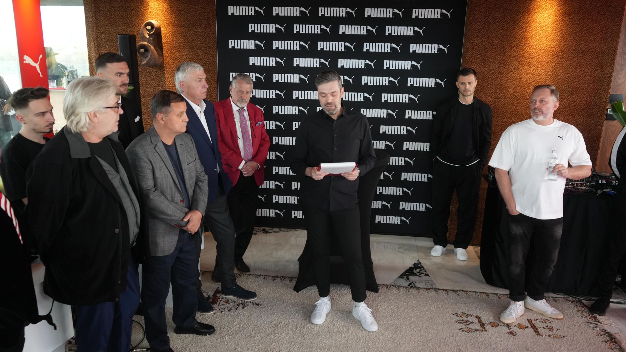 Dinamo are un nou sponsor tehnic FOTO Iosif Popescu
