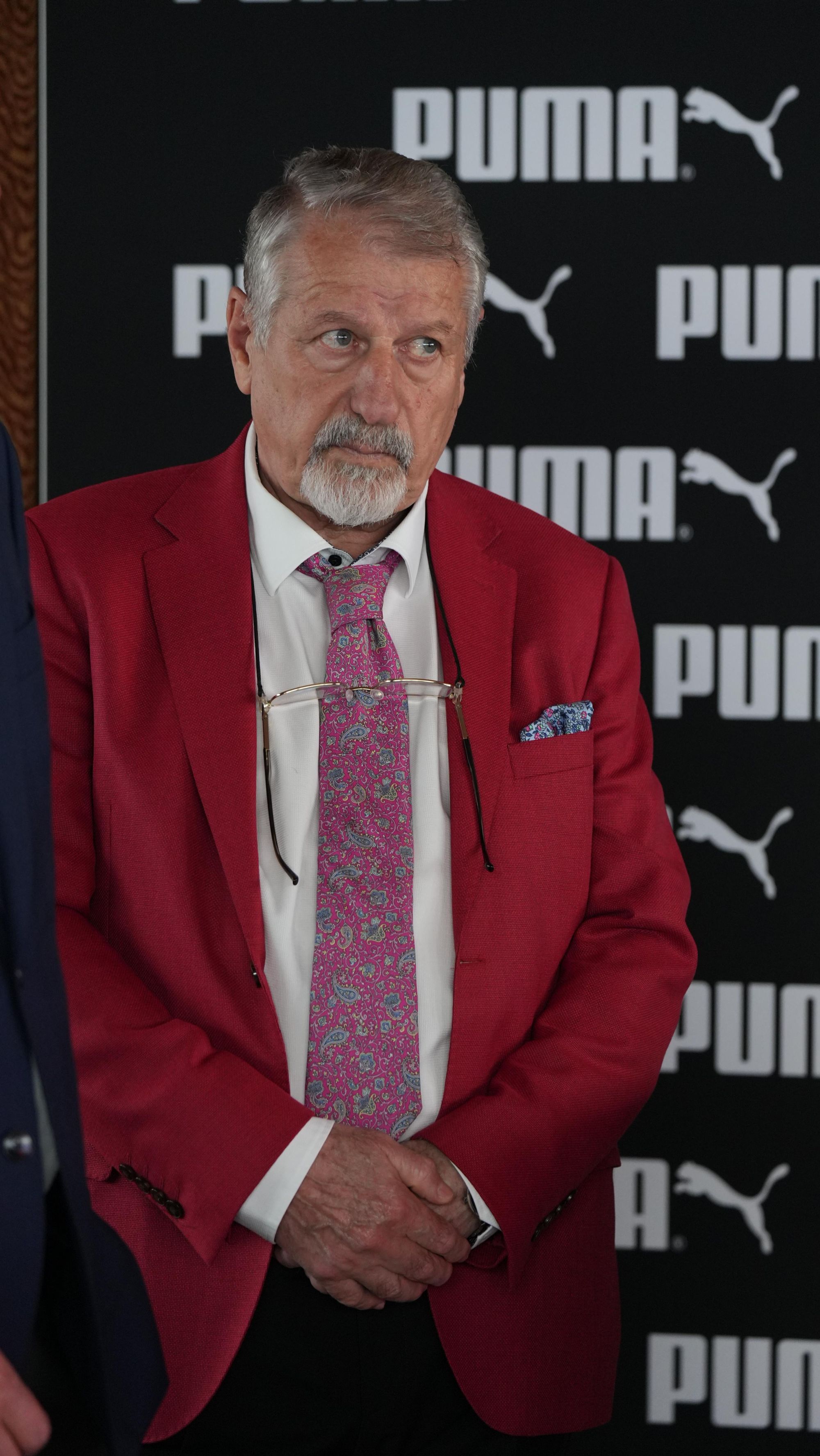 Dinamo are un nou sponsor tehnic FOTO Iosif Popescu