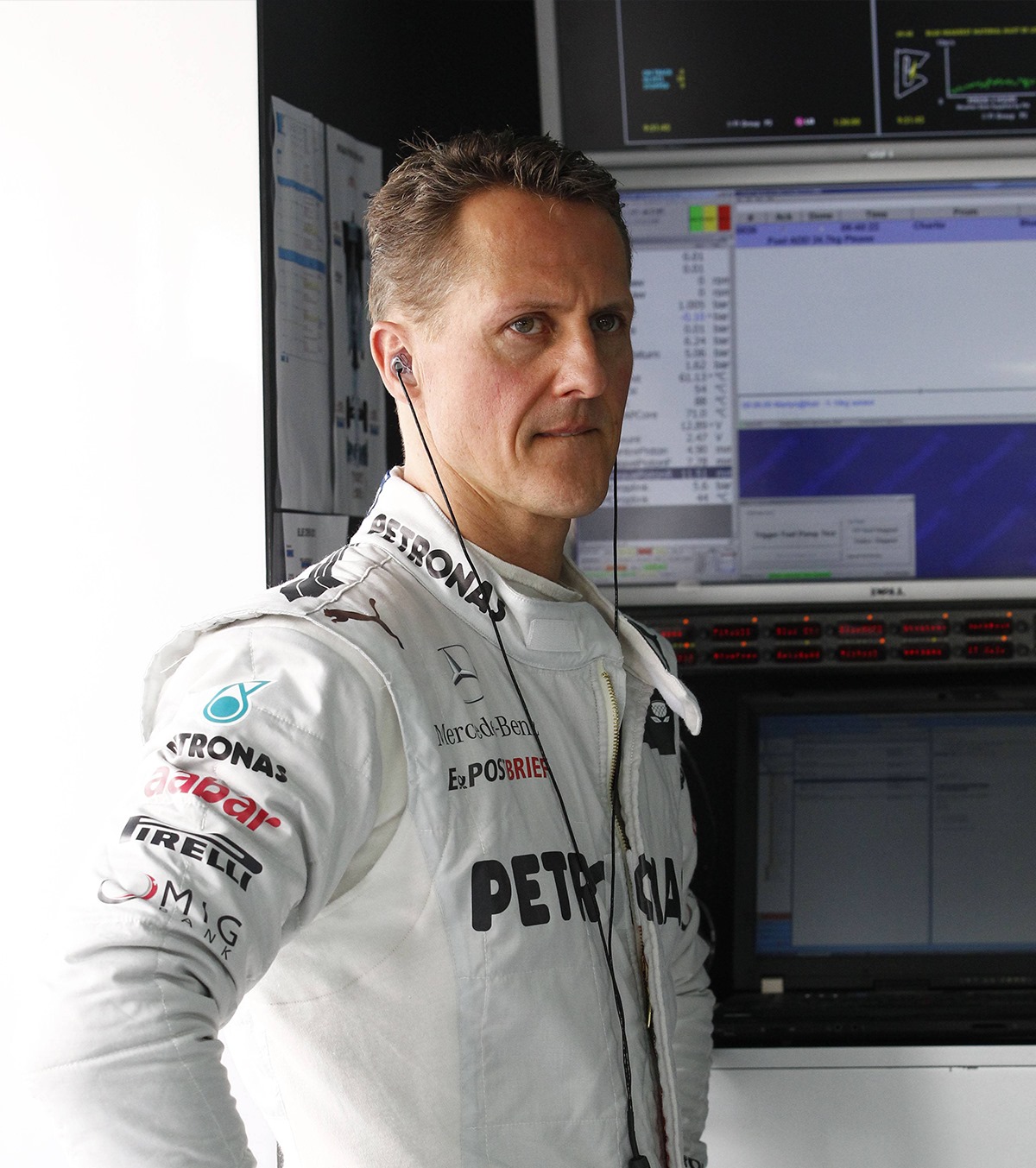 Vești bune de la Schumacher  Fostul campion mondial  a reușit să semneze o cască  pentru o acțiune caritabilă: „Este minunat!”