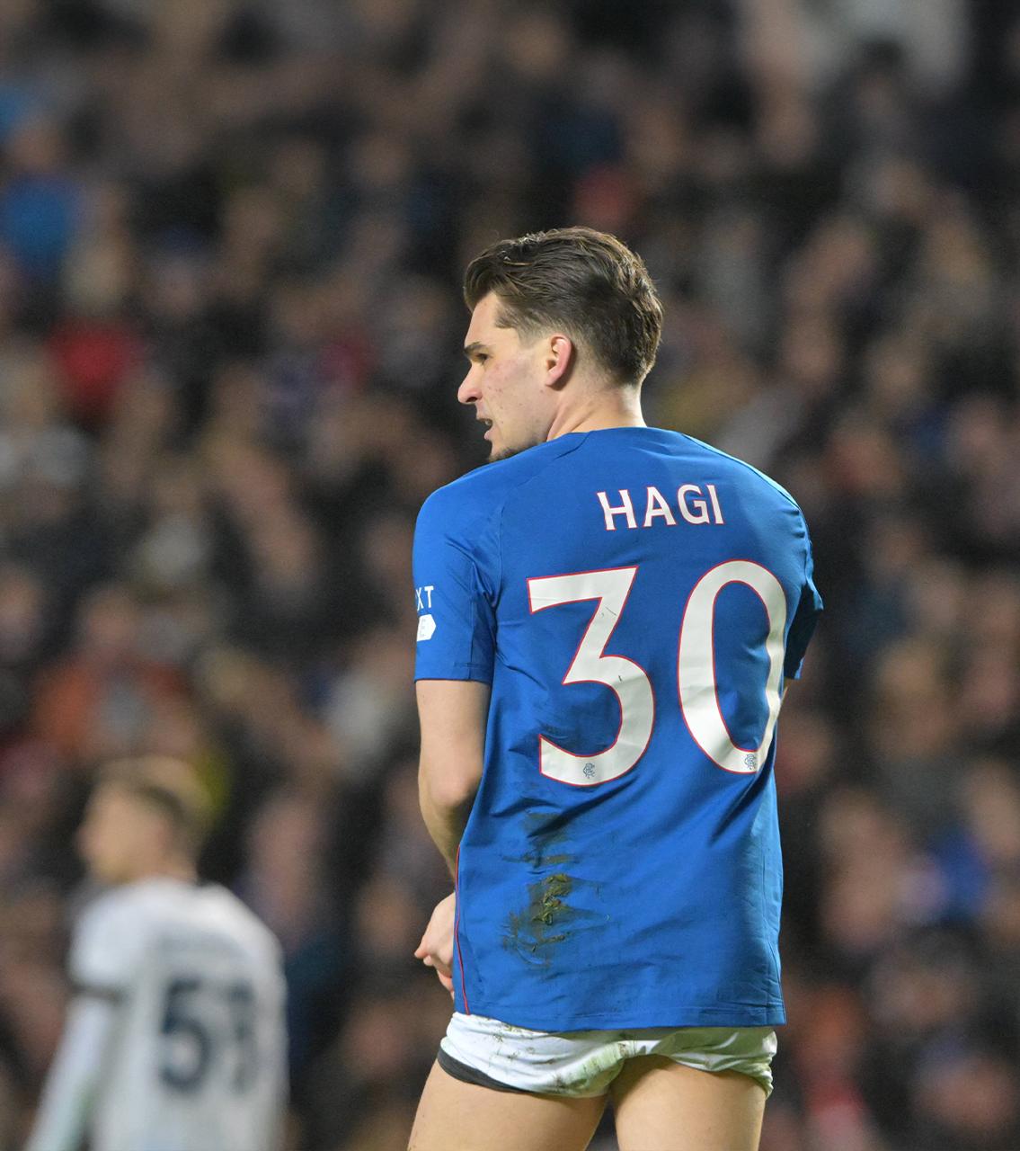 „Fake news” Ianis Hagi  dezminte  informația că ar vrea să plece de la Rangers în vară
