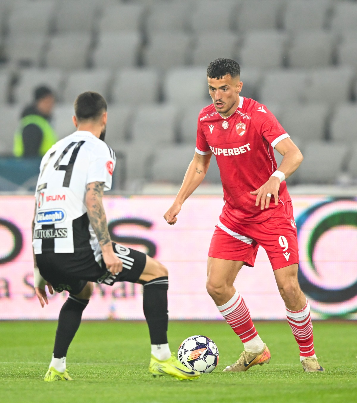 „E în spiritul lui Dinamo”  Astrit Selmani,  jucătorul remarcat de Florin Prunea, după victoria cu U Cluj: „Un băiat de caracter”