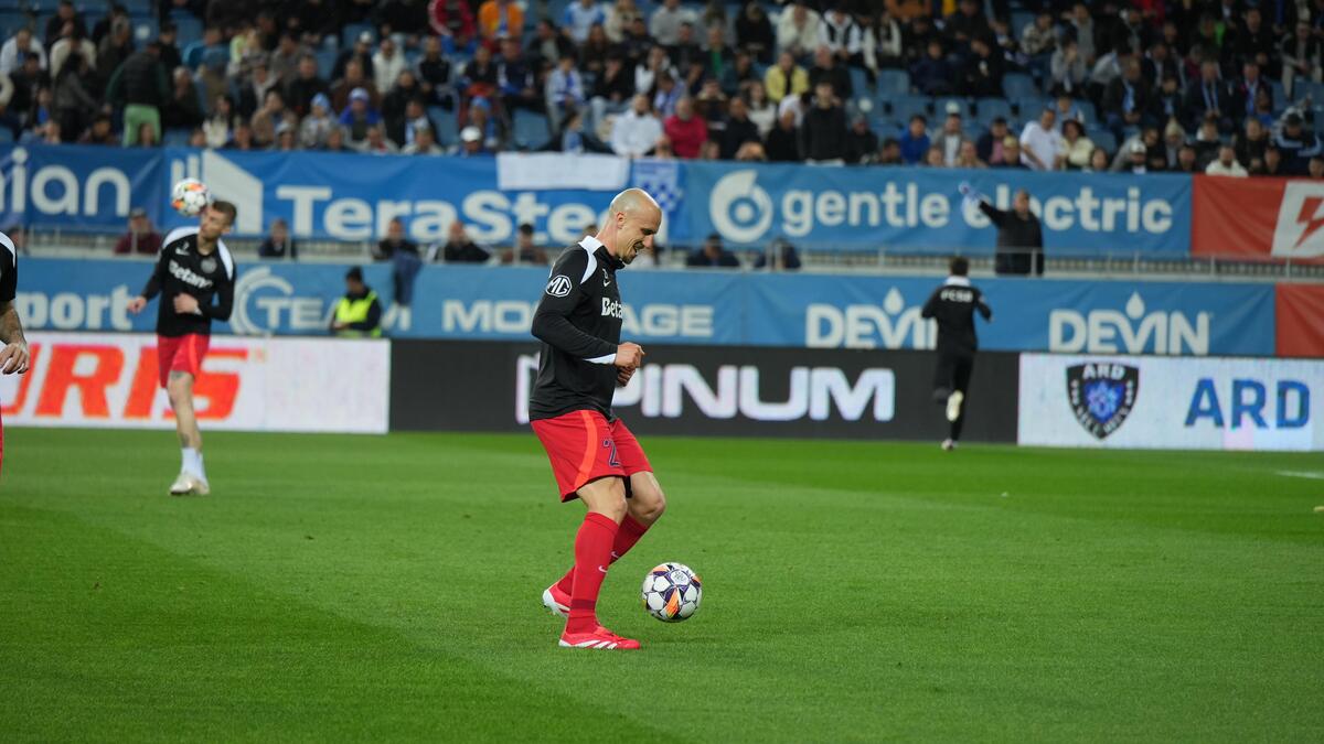 Universitatea Craiova - FCSB, înainte de meci/ Foto: GOLAZO.ro.jpeg