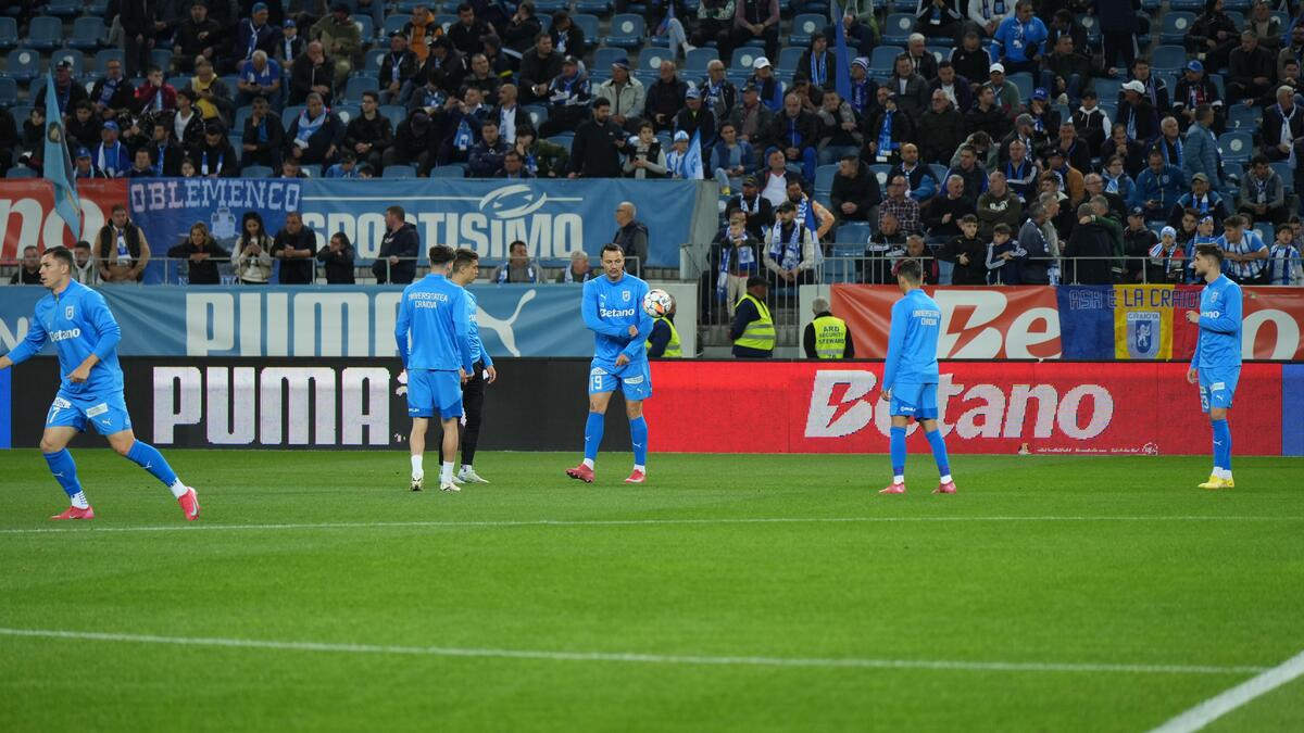 Universitatea Craiova - FCSB, înainte de meci/ Foto: GOLAZO.ro.jpeg