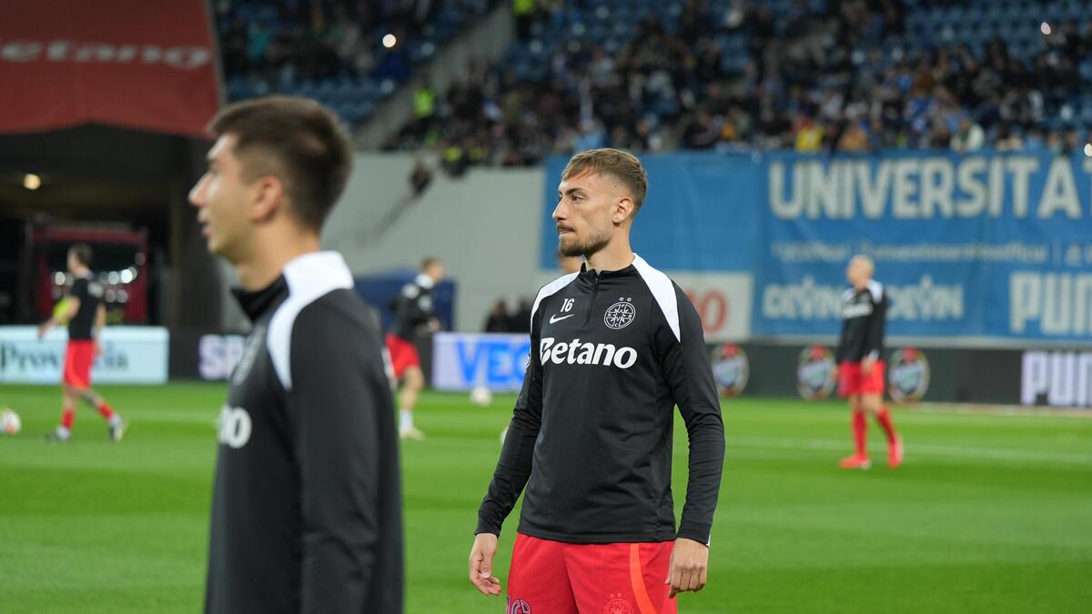Universitatea Craiova - FCSB, înainte de meci/ Foto: GOLAZO.ro.jpeg