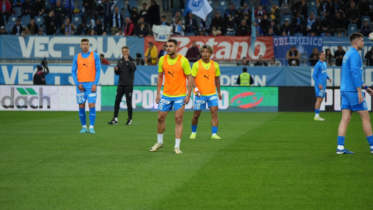 Universitatea Craiova - FCSB, înainte de meci/ Foto: GOLAZO.ro.jpeg