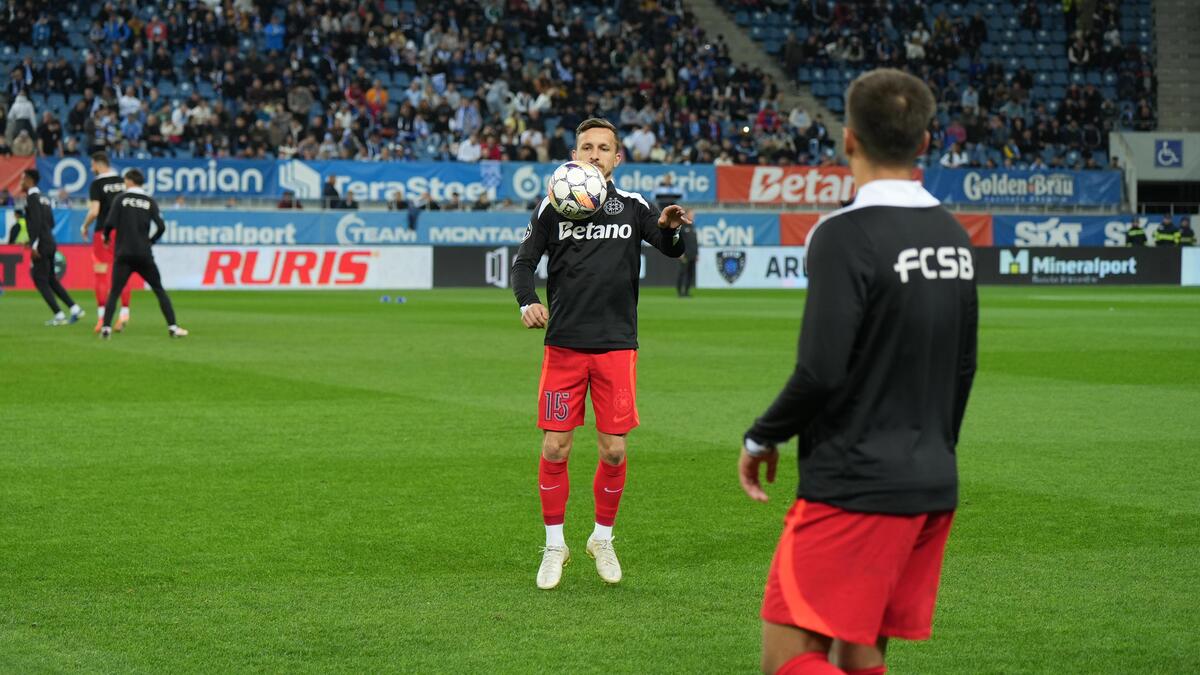 Universitatea Craiova - FCSB, înainte de meci/ Foto: GOLAZO.ro.jpeg