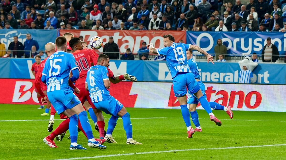 Universitatea Craiova - FCSB, meci/ Foto: Iosif Popescu - GOLAZO.ro.jpeg