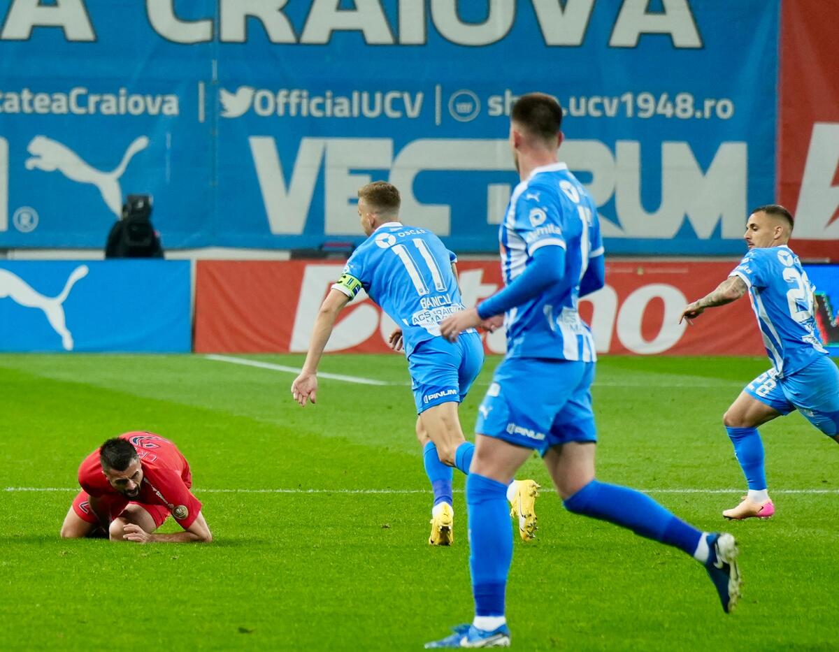 Universitatea Craiova - FCSB, meci/ Foto: Iosif Popescu - GOLAZO.ro.jpeg