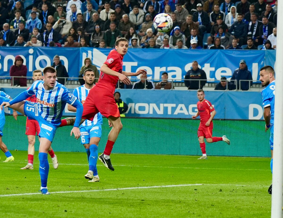 Universitatea Craiova - FCSB, meci/ Foto: Iosif Popescu - GOLAZO.ro.jpeg