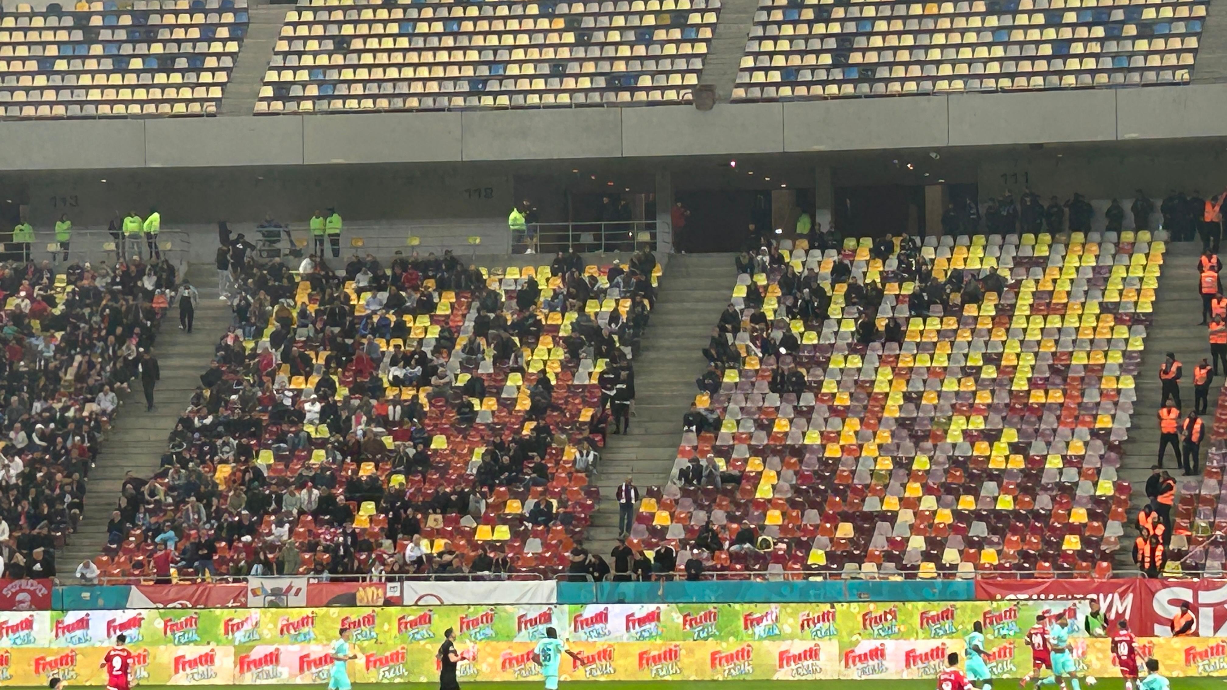 Sectoarele ocupate de ultrașii lui Dinamo, lăsate aproape goale la meciul cu CFR Cluj