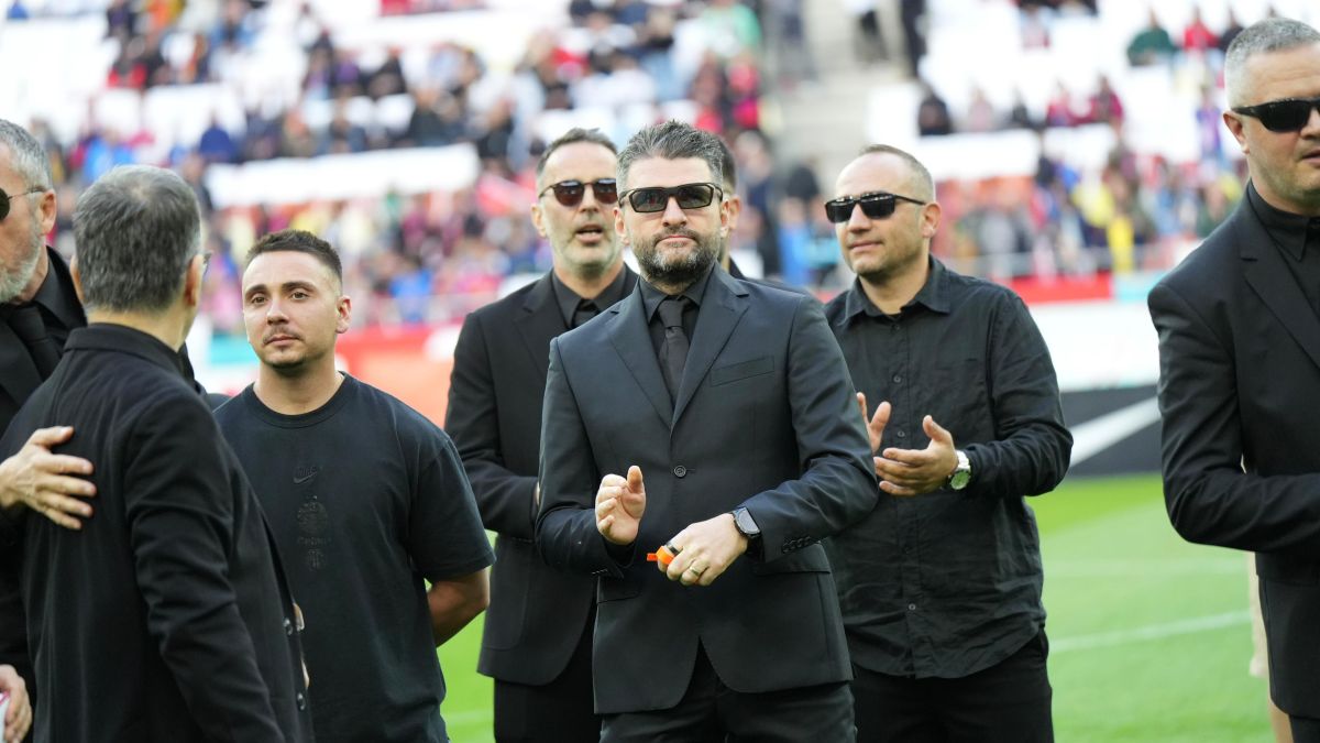 Costumatiile-jucatorilor-de-la-FCSB-(14).jpg