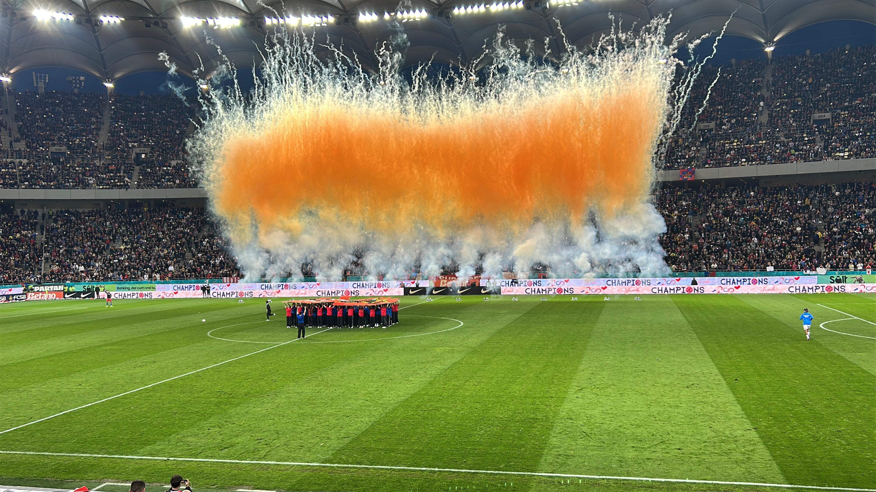 FCSB - U Craiova.jpeg