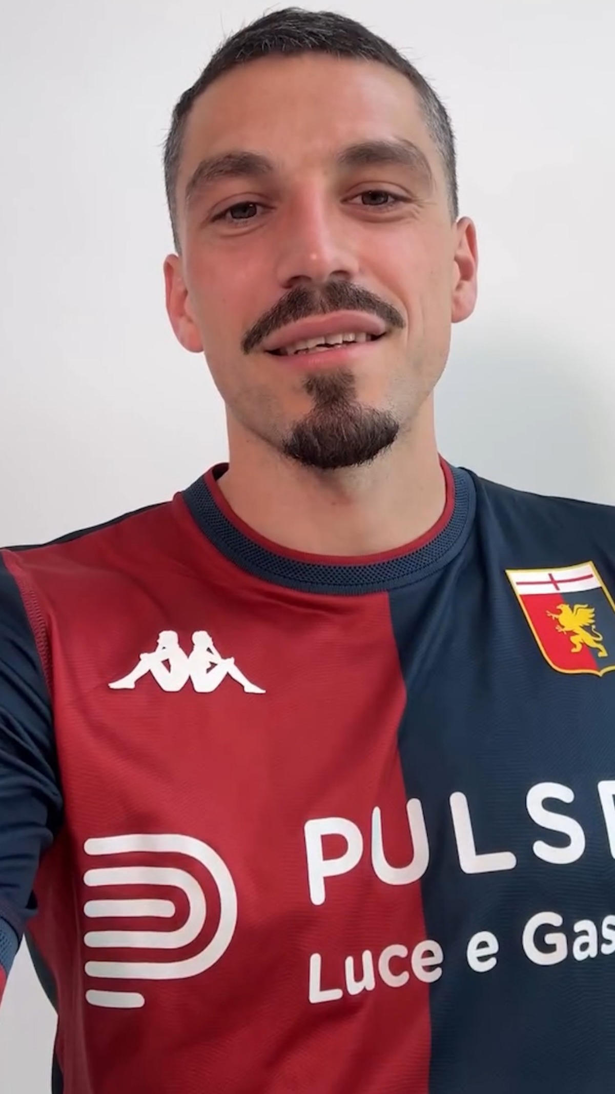 Stanciu la Genoa (2).jpeg