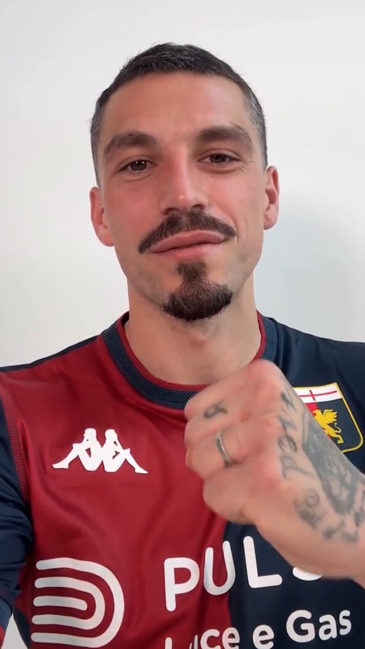 Stanciu la Genoa (3).jpeg