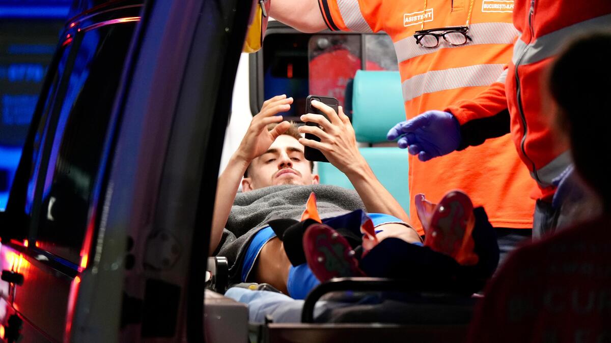 Accidentarea gravă a lui Rareș Ispas din Metaloglobus - Poli Iași/ Foto: GOLAZO.ro.jpeg