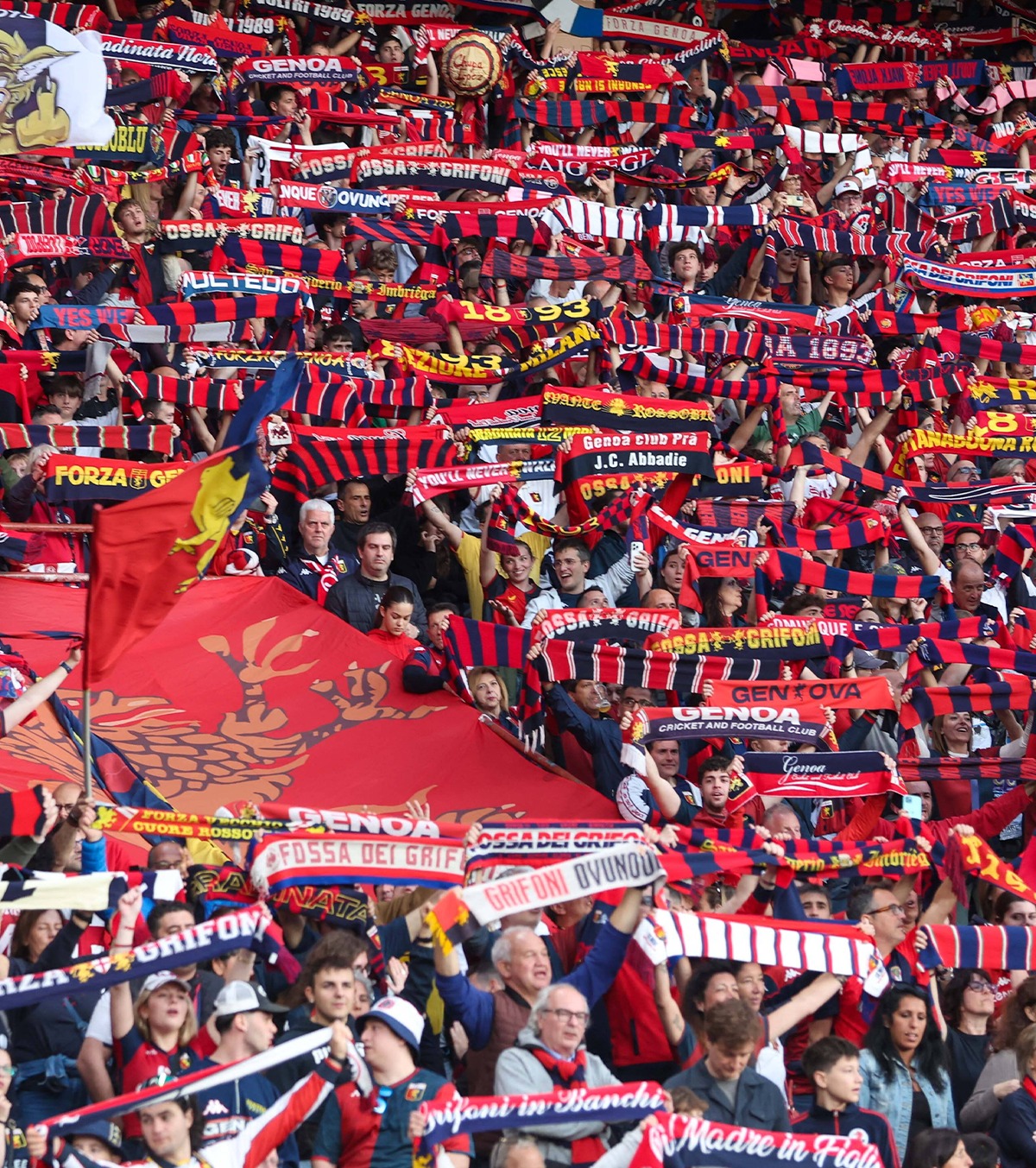 Genoa, tentativă de sabotaj   Fanii echipei lui Dan Șucu au vrut să-i pună bețe-n roate   rivalei Sampdoria  » Ce au făcut înainte de meciul sezonului