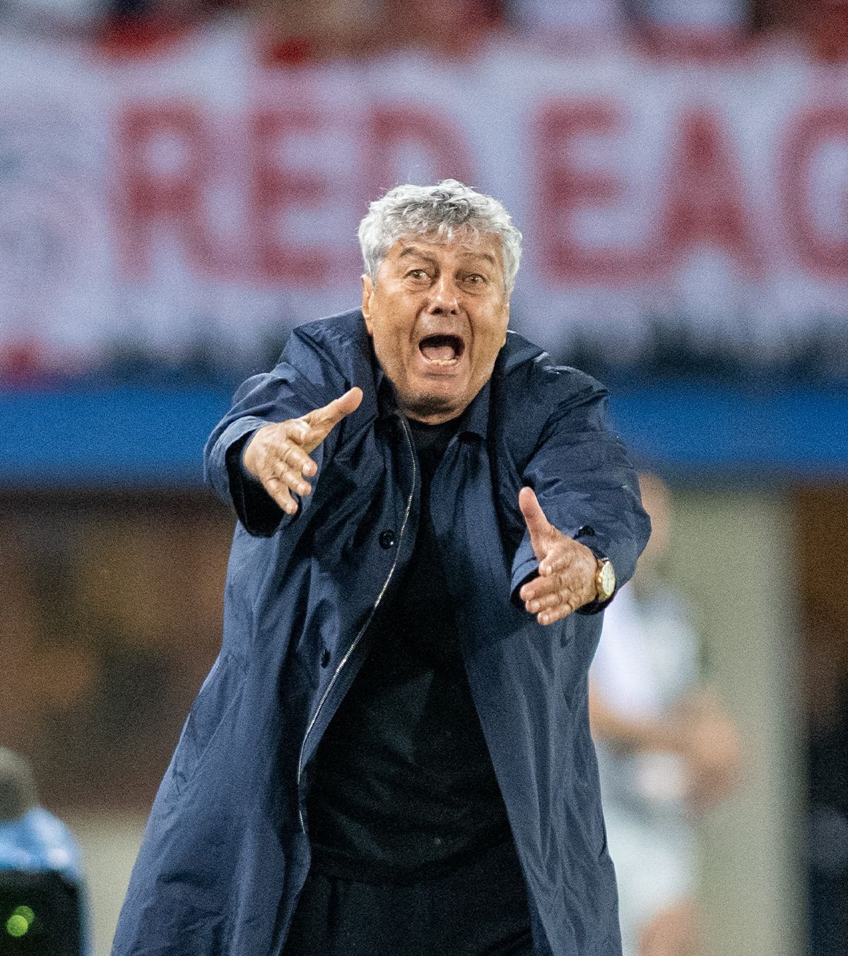 „Ne-au furat și tezaurul”     Lucescu, declarații tari  despre arbitraj, după înfrângerea cu Spania: „Ca în meciul cu Bosnia!”