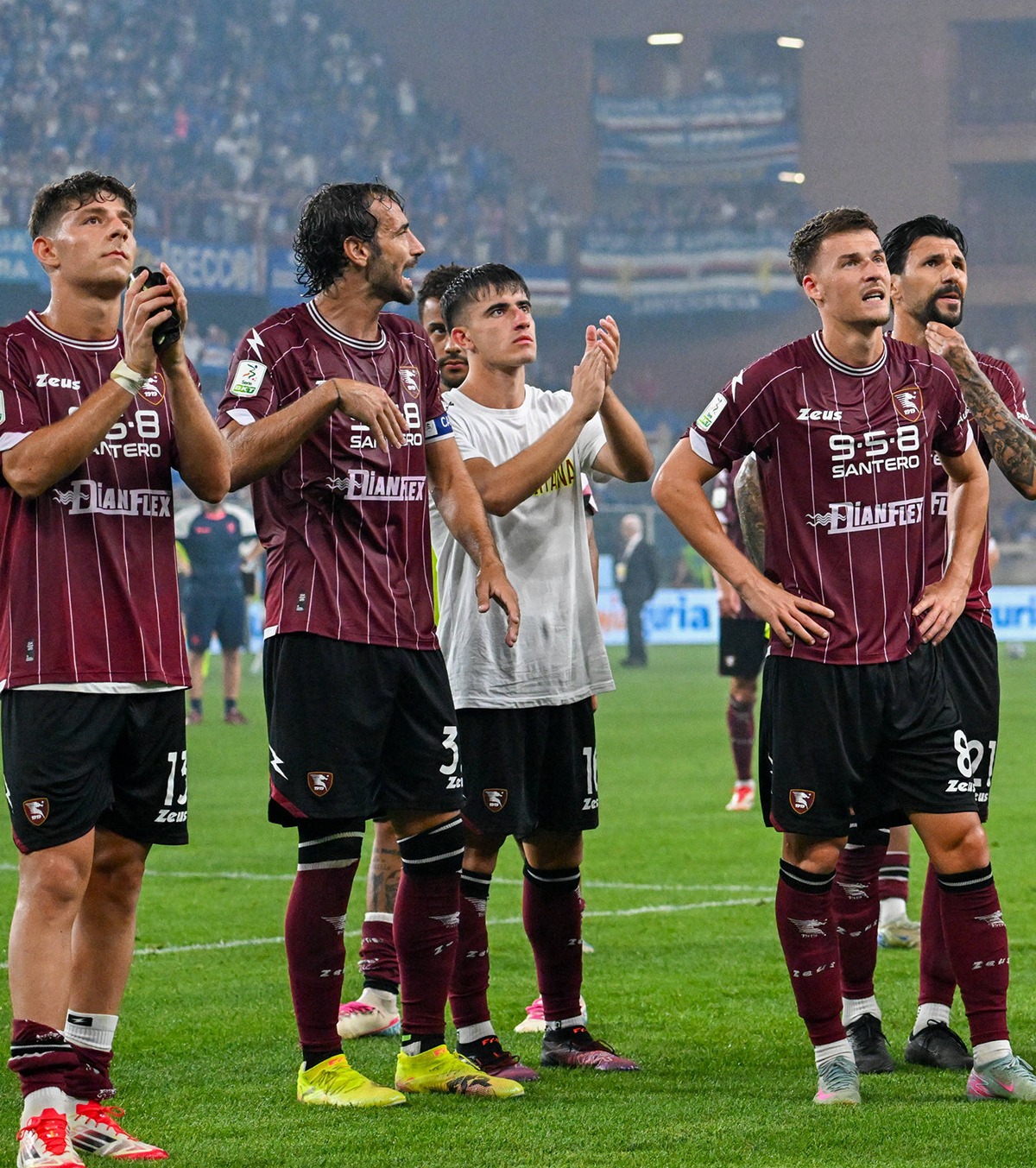 Noapte de coșmar! Zece jucători de la Salernitana, în spital! Ce s-a întâmplat în timpul unui zbor