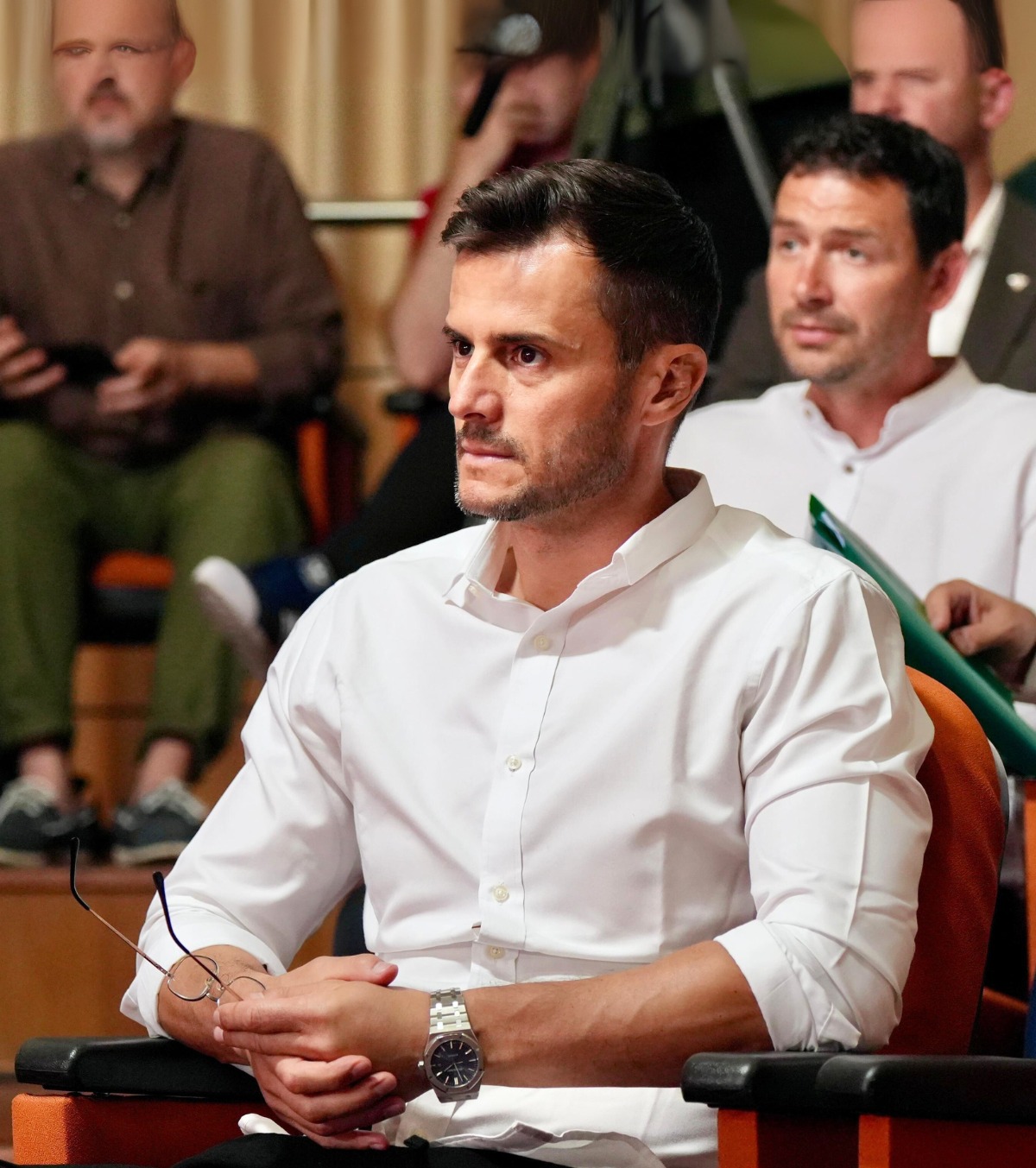 „Cum merge asta în România?!”  Dinamo reacționează dur după ce a aflat că nu poate juca derby-ul cu FCSB pe Arena Națională : „Ești luat de prost!”
