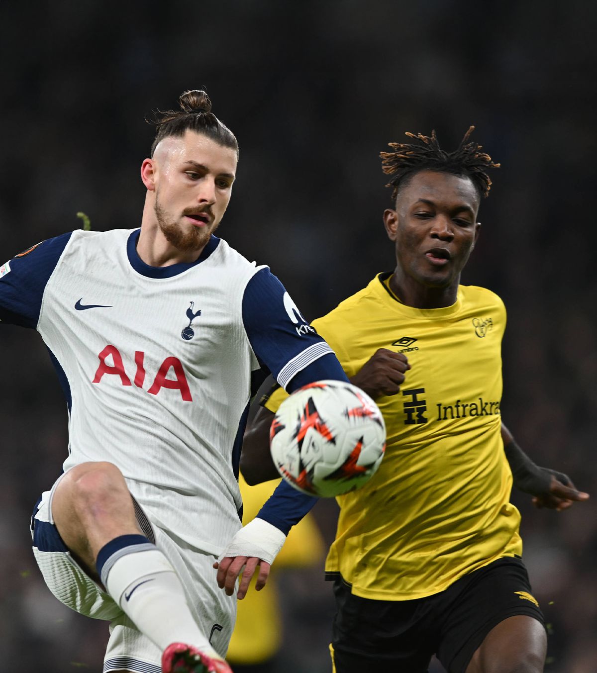 Ultimul joc al lui Drăgușin la Tottenham, cu Elfsborg Foto: Imago