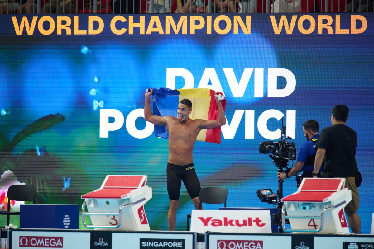 David Popovici, campion mondial la 200 de metri liber, la Singapore (foto: Raed Krishan/GOLAZO.ro)
