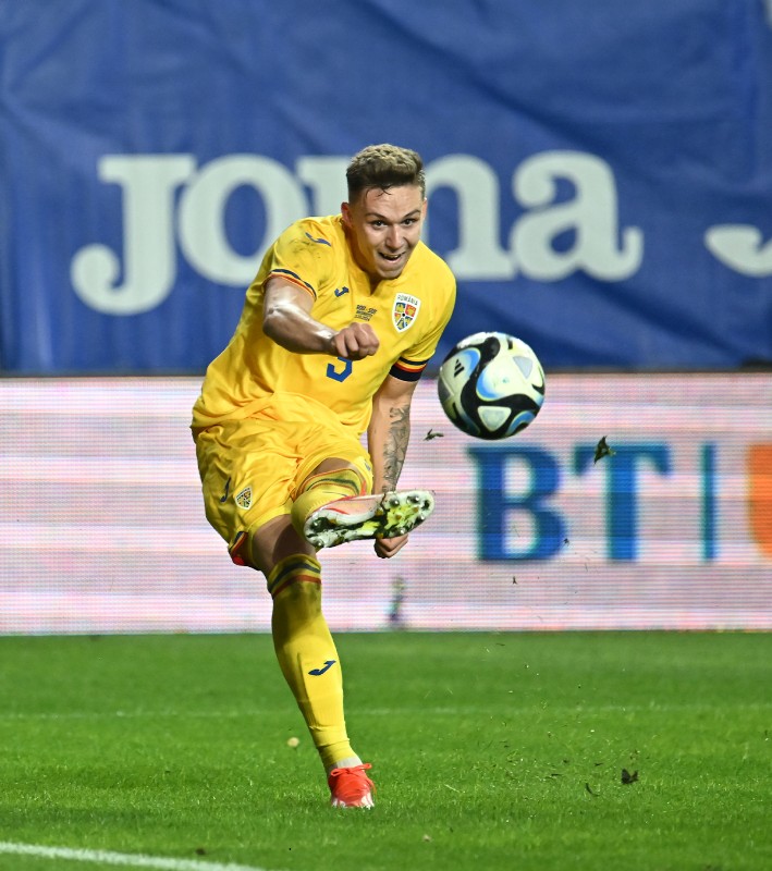 Surprize în echipa de start  Mircea Lucescu îl va titulariza azi pe Louis Munteanu. Cine dintre Dobre și Baiaram va fi în primul 11