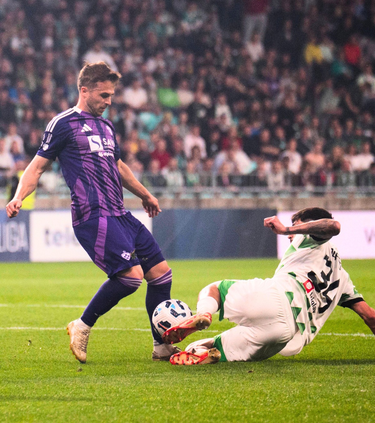 Îi fac poftele lui Gâlcă Rapid forțează transferul fotbalistului trecut prin Ligue 1 » A răpus Craiova în Europa