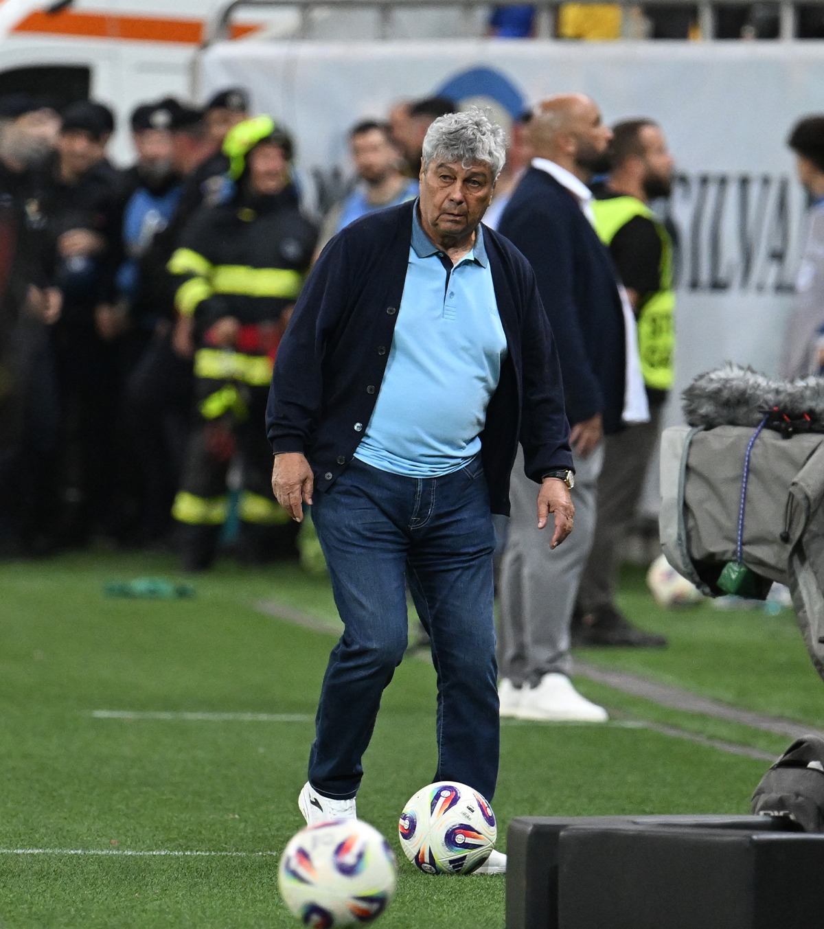 „E datoria mea” Mircea Lucescu explică de ce a ales același prim „11” ca în amicalul contra Canadei
