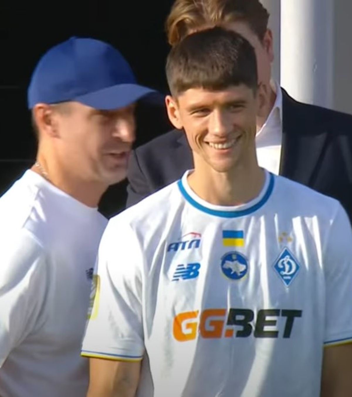 „Blănuță e unul de-ai noștri!” Antrenorul lui Dinamo Kiev, mesaj clar pentru ultrașii ucraineni » Gestul impresionant făcut înainte de debutul românului