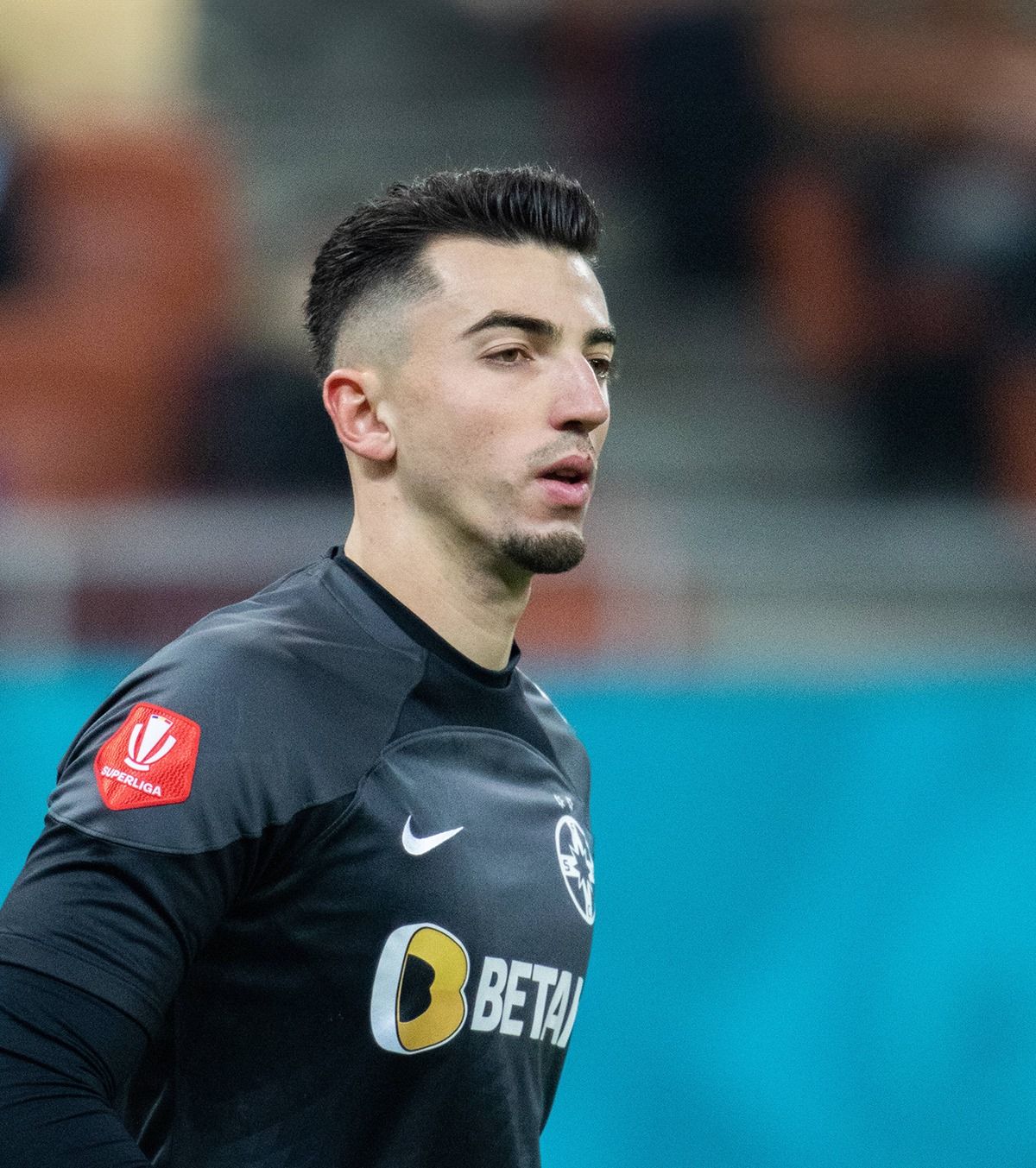 FCSB, dată în judecată Fostul jucător al campioanei României acuză clubul » Câți bani solicită