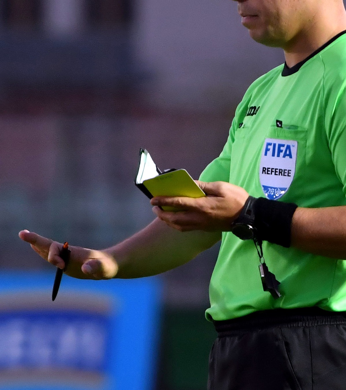 Cei mai enervanți fotbaliști Un fost arbitru din Liga 1 povestește ce jucători îl scoteau din sărite: „Te toacă psihic!”