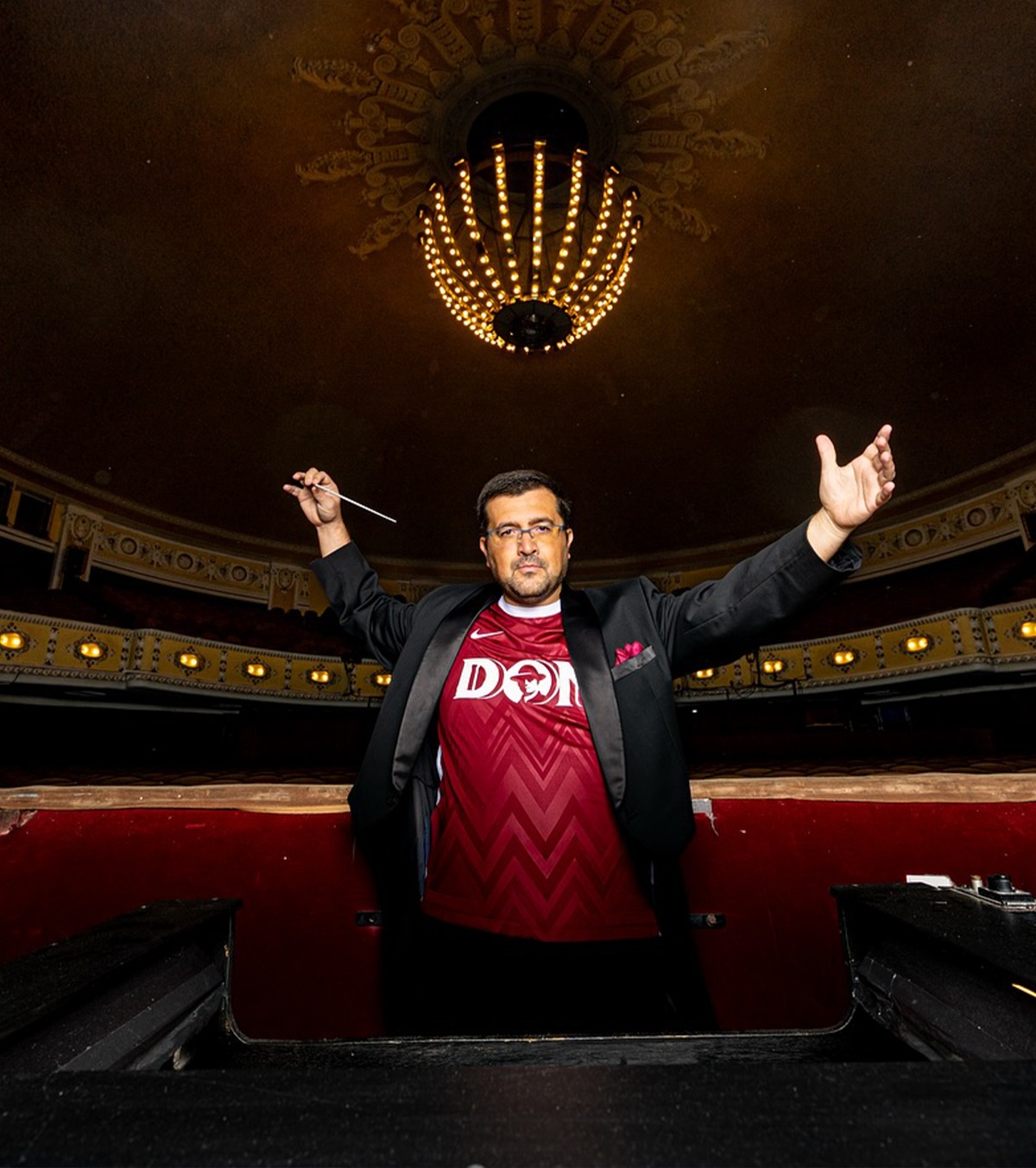 CFR Cluj are echipament FOTO. Ardelenii și-au prezentat noile tricouri după 2 luni și jumătate de la startul sezonului » Modelul, folosit în trecut de o rivală