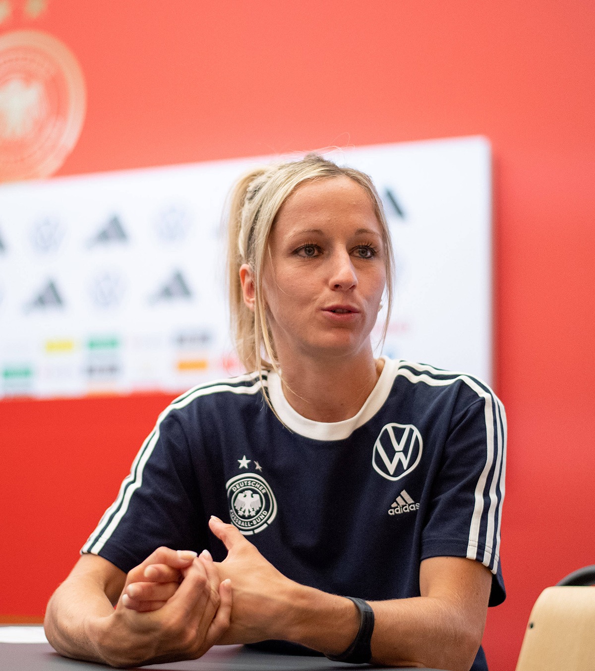 „Mi-au cerut să mă sinucid” Gestul făcut la EURO 2025 a urmărit-o până la celălalt capăt al lumii: „Acuzațiile au fost absurde!”