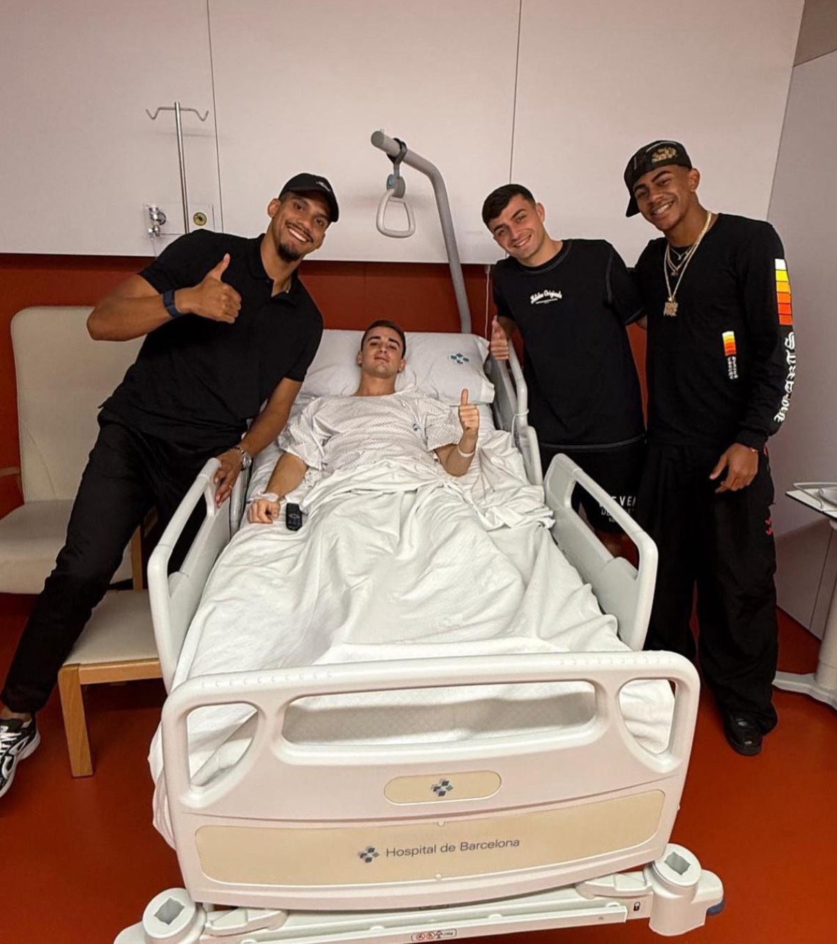 Și chirurgul a fost șocat Ce s-a întâmplat la operația lui Gavi + Mesajul mijlocașului de la Barcelona de pe patul de spital