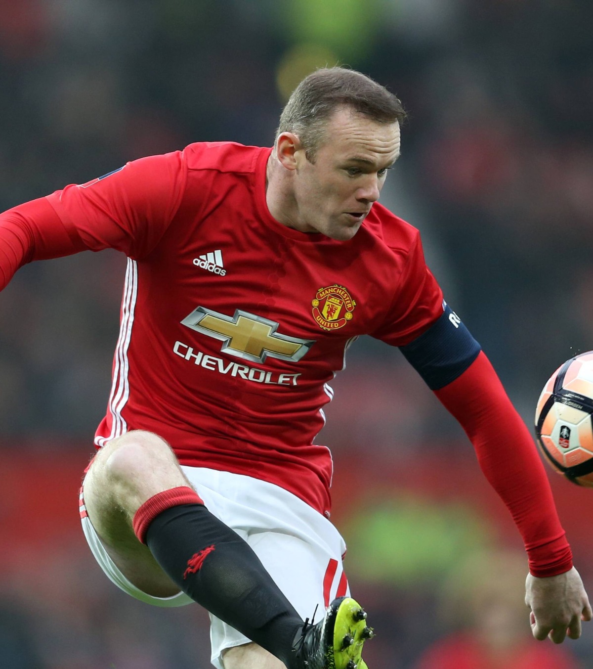 „Fără ea, aș fi mort” Rooney, despre dependența severă de alcool: „Beam două zile fără să mă opresc”