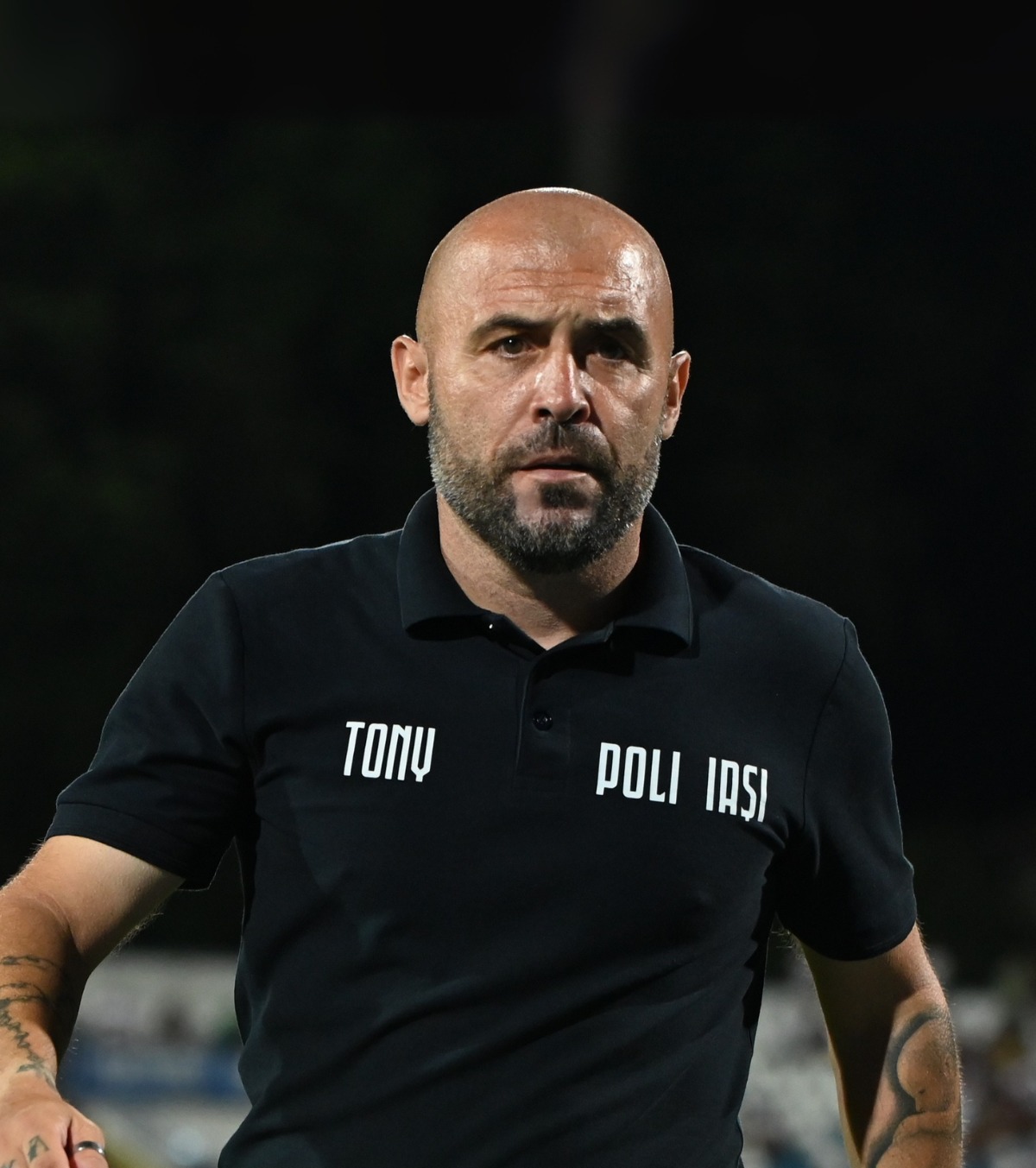 „Nu sunt o curvă” Tony da Silva, derapaj la conferința de presă: „Scuze, dar  trebuie să spun adevărul!”