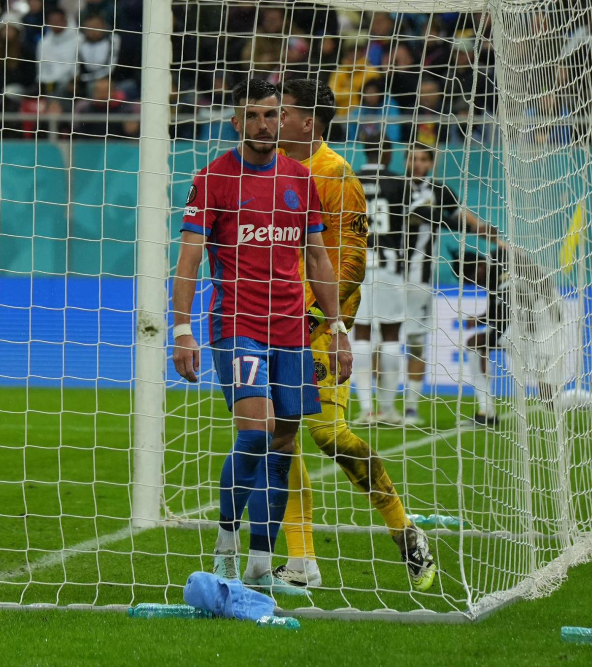 El e vinovatul! Finanțatorul a luat la țintă un jucător după FCSB - Young Boys » „Victima” a reacționat: „Nu sunt fericit”