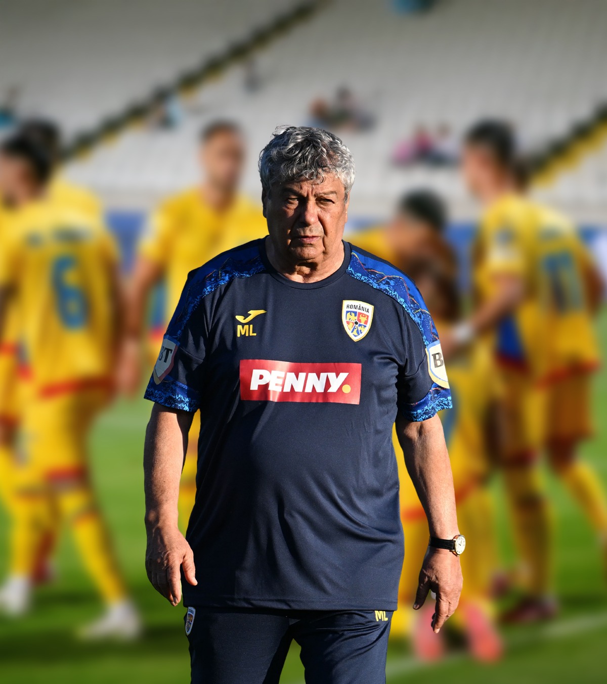 Lotul pentru Austria și Moldova Trei fotbaliști, convocați în premieră » La cine a renunțat selecționerul Mircea Lucescu