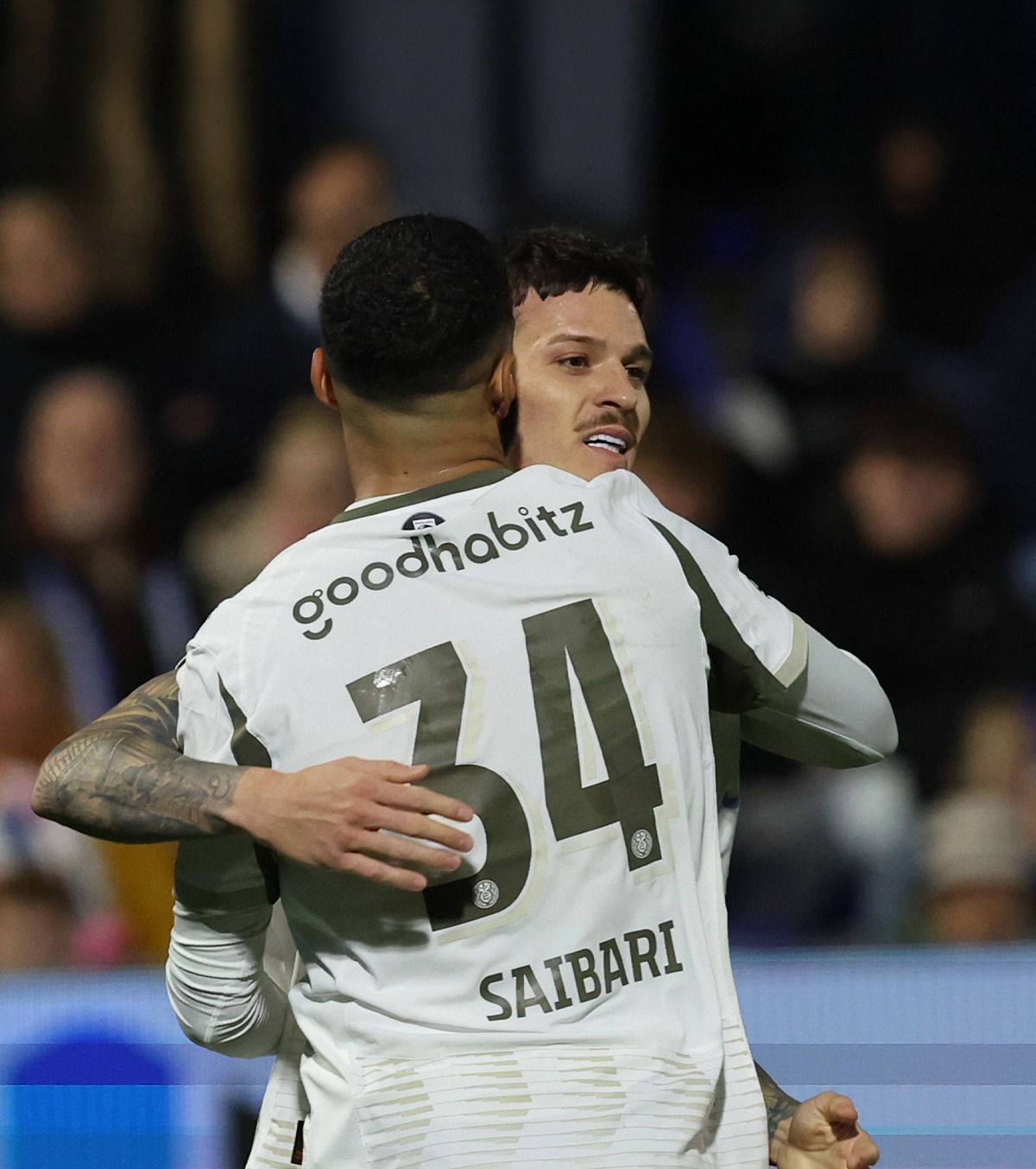 Dennis Man s-a dezlănțuit Românul a dezvăluit prin ce a trecut de când a ajuns la PSV » Presa din Olanda: „Jucătorul pe care îl așteptam!”