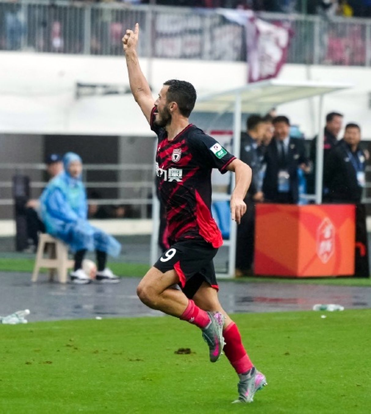 Selmani, ca Harry Kane VIDEO Gol senzațional marcat de fostul golgeter al lui Dinamo