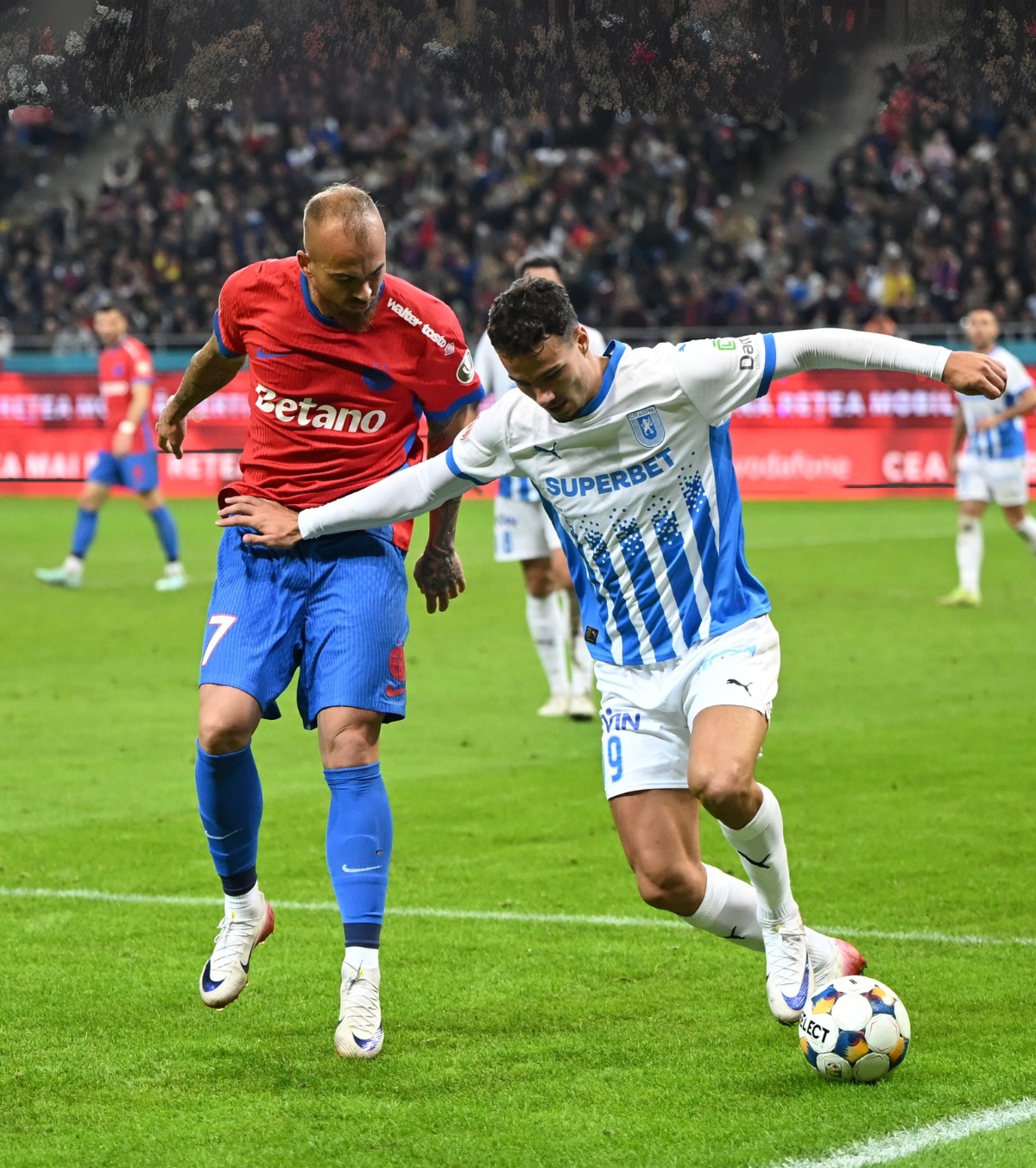 Mesaj - surpriză  la FCSB - Craiova  Cine a fost jucătorul vizat de pancarta în limba arabă