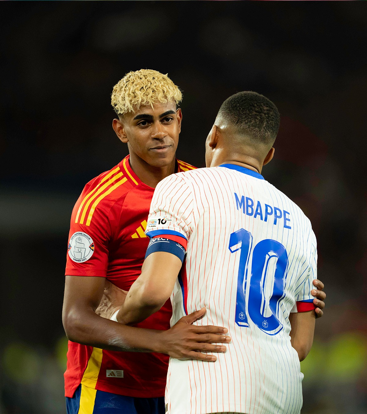 „Lamine Yamal trebuie lăsat în pace” Mbappe îi ia apărarea vedetei de la Barcelona: „La vârsta asta, toată lumea face greșeli”