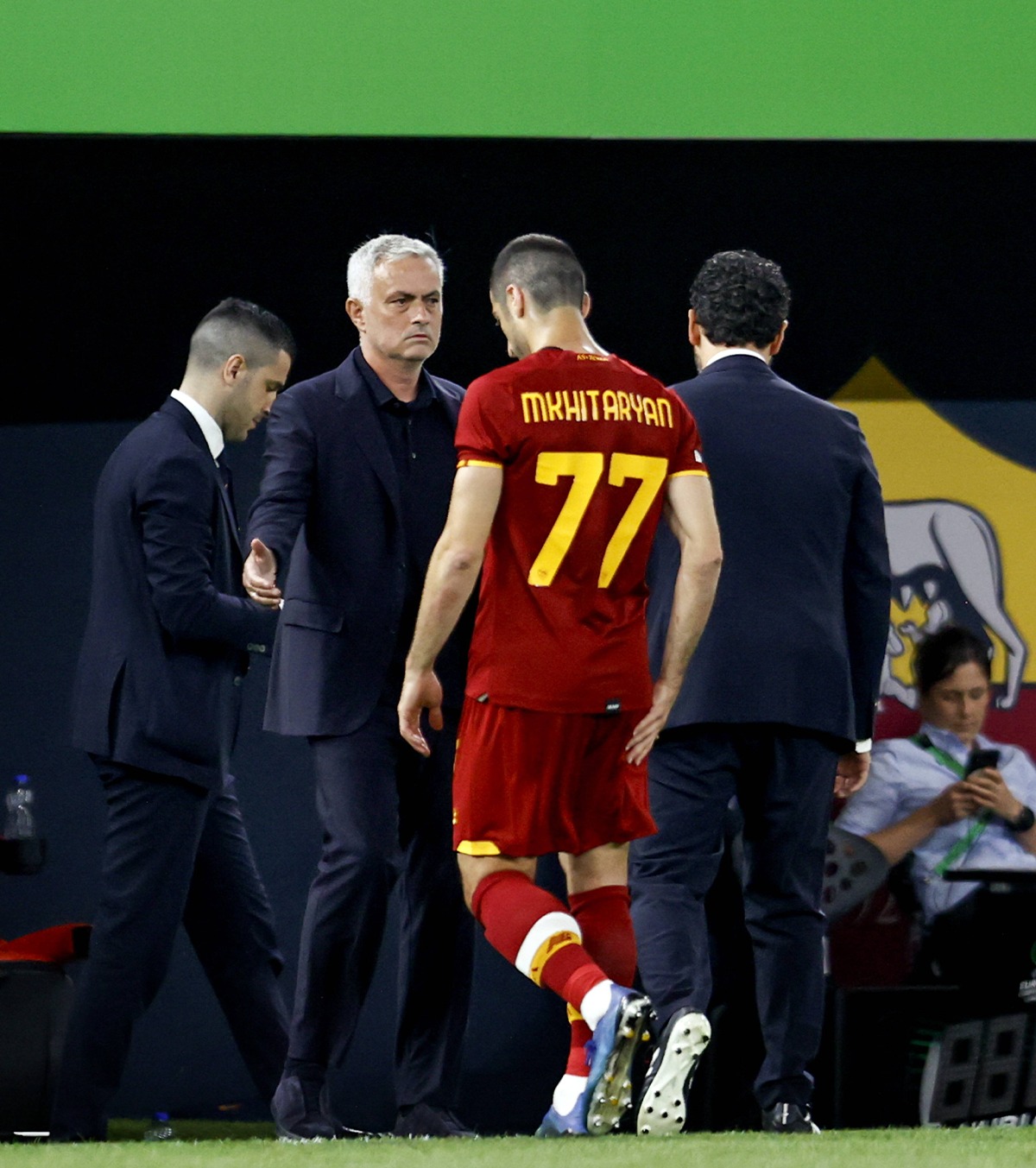 Tensiuni cu Mourinho Jucătorul lui Chivu, dezvăluiri despre contrele cu „The Special One : „Mi-a spus că sunt un rahat!”