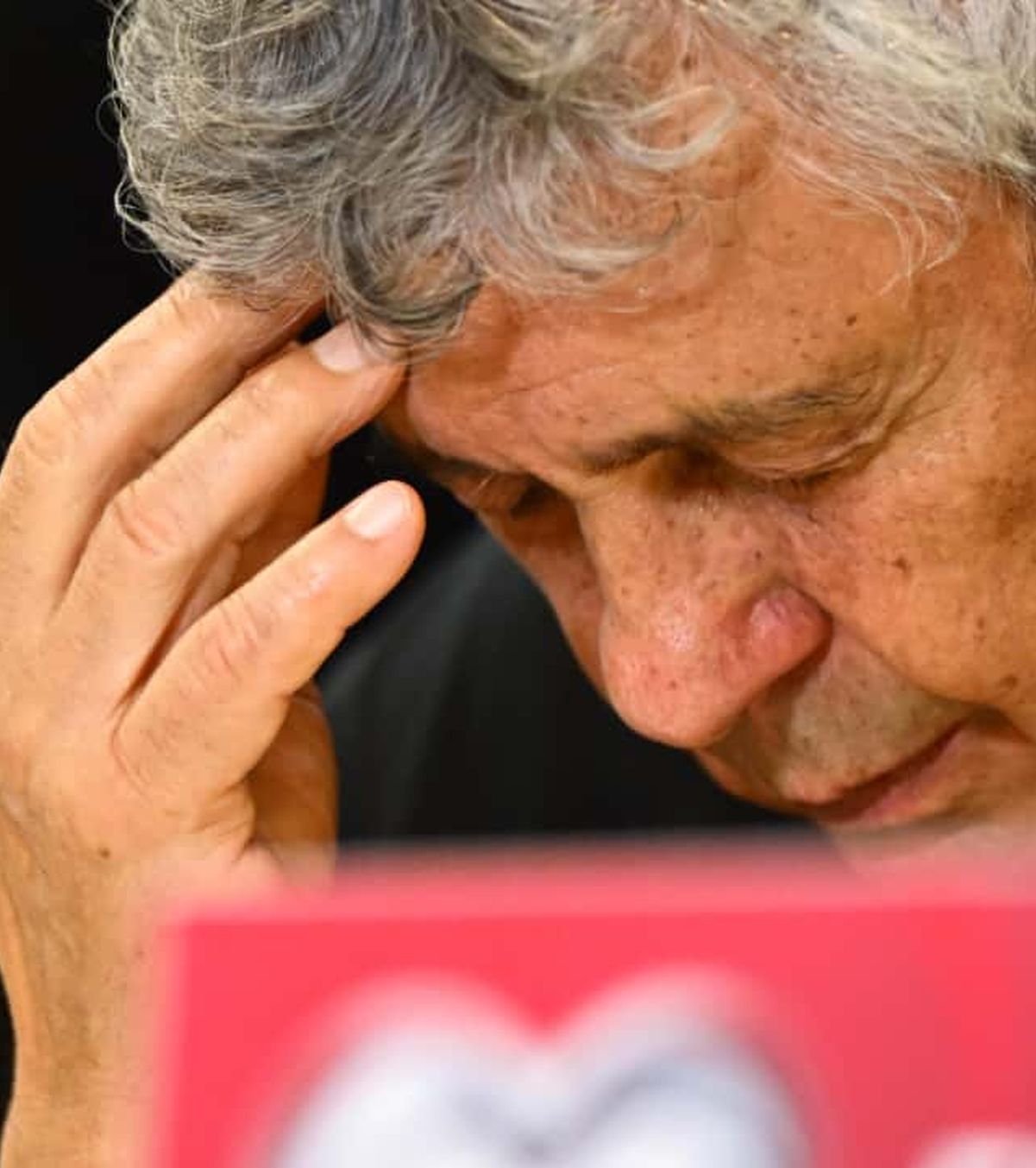 „Unii cred că nu pot fi înlocuiți” Ce îl supără pe Lucescu în vestiar și marele lui regret după 1-0 cu Austria: „M-am gândit prea târziu”