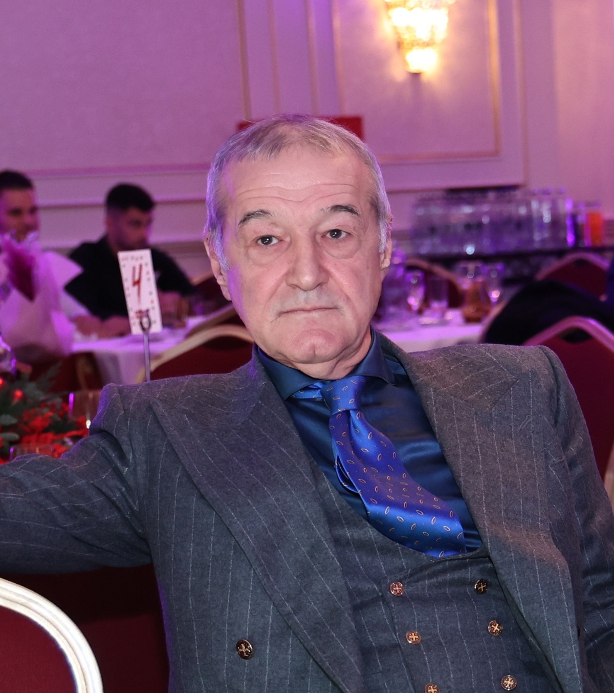 „Am fost un hoț, am dat bani «la negru»” Gigi Becali, după acuzațiile lui Bumbescu: „M-a mustrat conștiința” + Conflict cu Lăcătuș