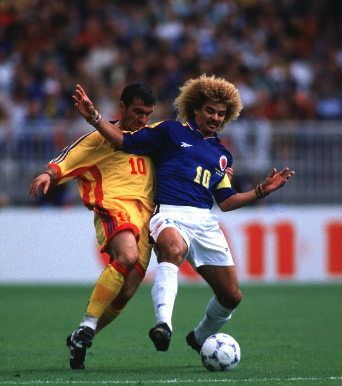 Mural cu Hagi și Valderrama  Unde va fi realizată pictura cu legendele din România și Columbia : „O nebunie!”