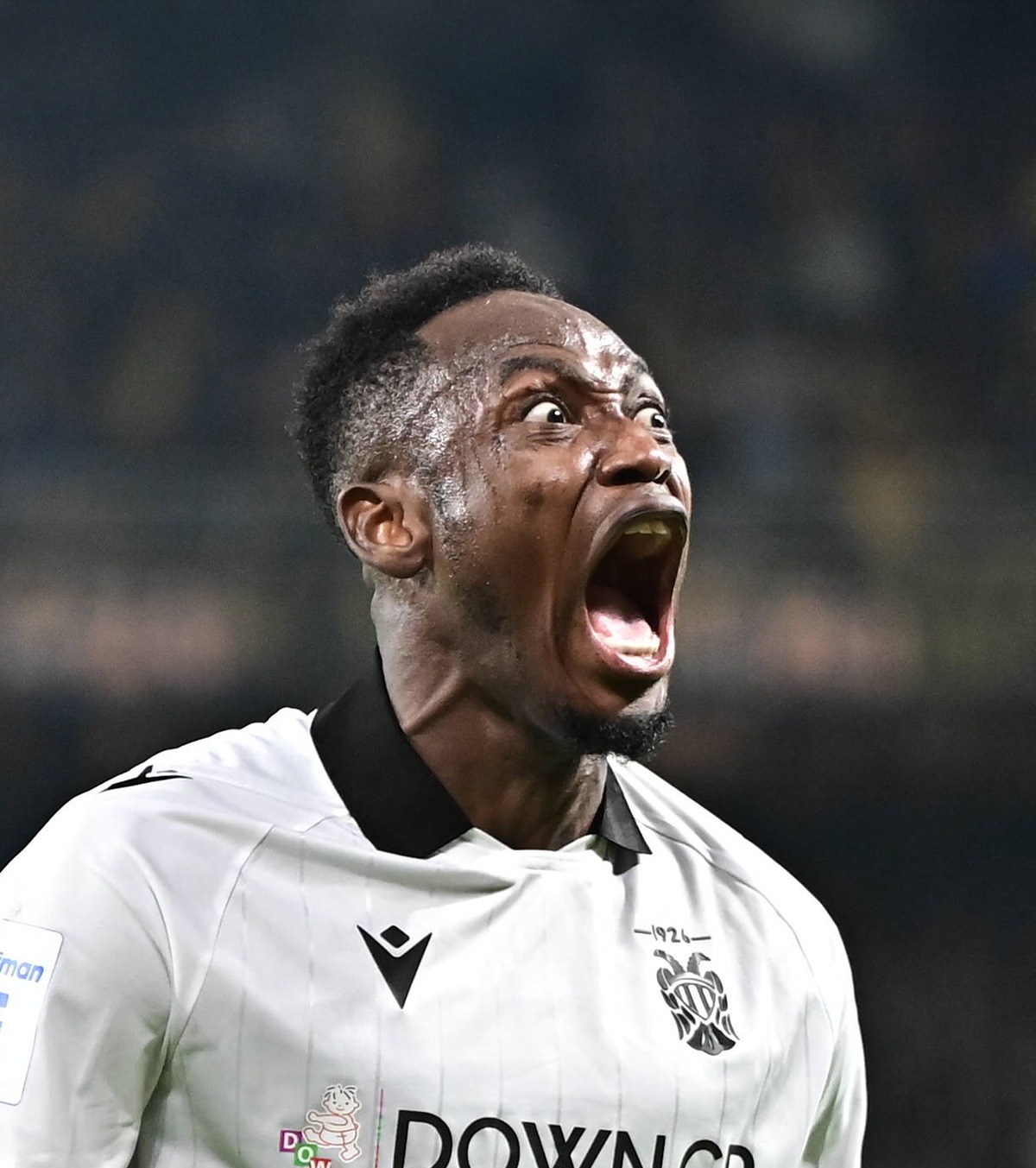 Lucescu, a doua mare victorie Antrenorul care risca să fie demis e acum sus la PAOK : 2-0 cu AEK, după 2-1 cu Olympiakos. A ieșit iar scandal!