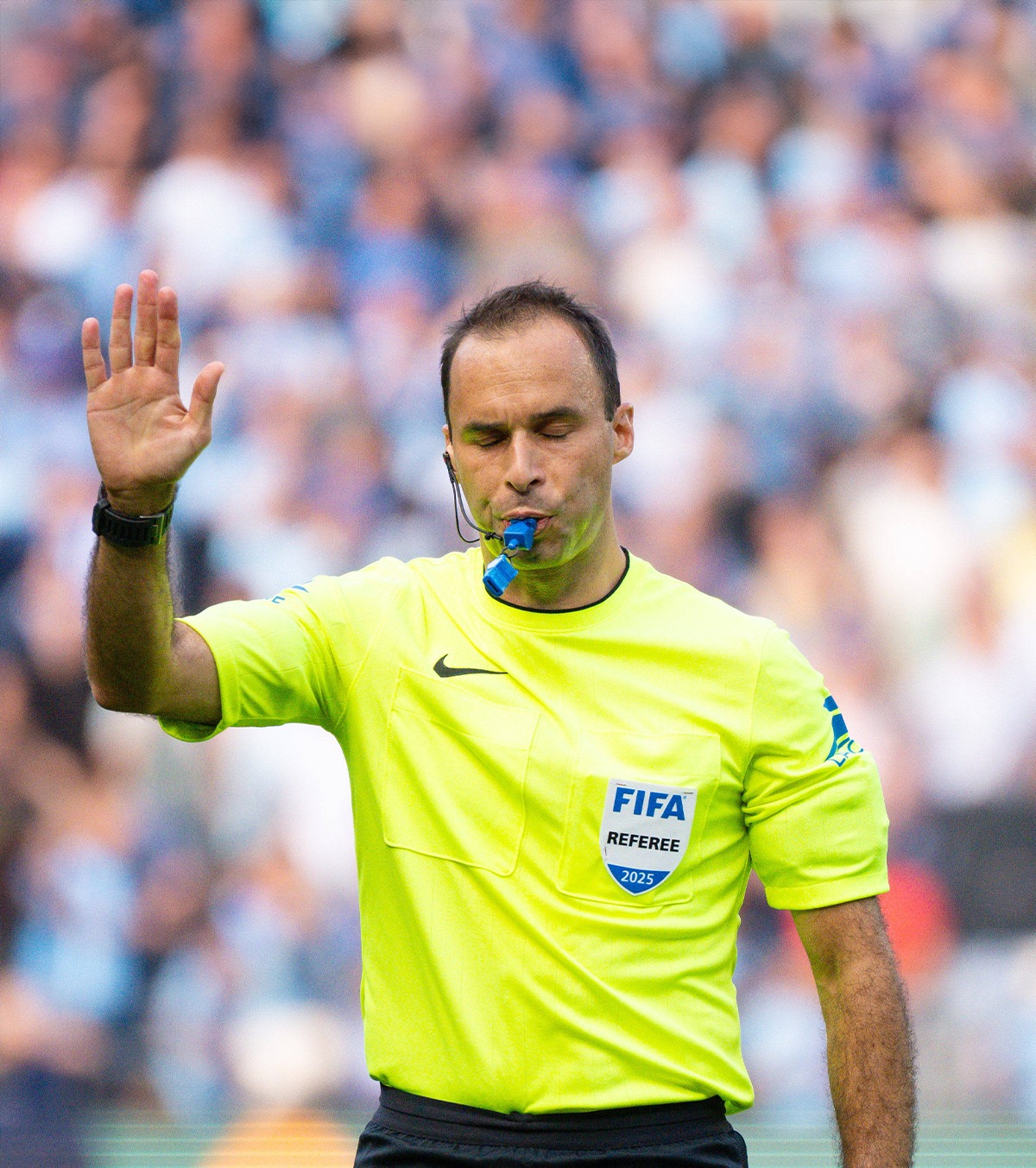 Gafă uriașă în Ligue 1 Scandarea care l-a făcut pe arbitru să oprească meciul Nice - Lyon » Greșeala făcută de „central”: „E inacceptabil!”